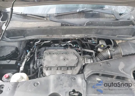 2010 Honda Pilot Touring from USA, damaged, VIN 5FNYF3H9XAB021141